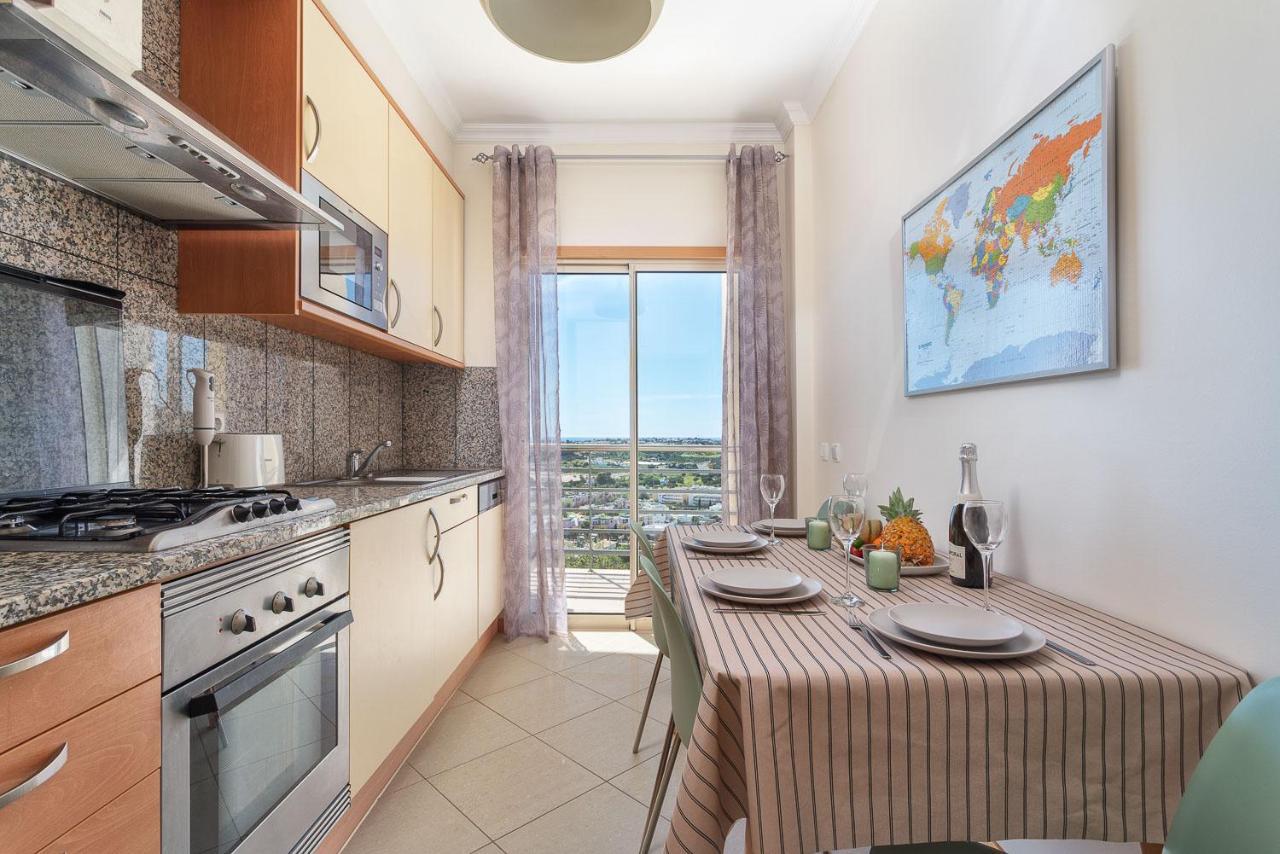 Bnb Homes Ocean View Apartment With Relax Terrace, 2 Swimming Pools & Tennis Court アルブフェイラ エクステリア 写真