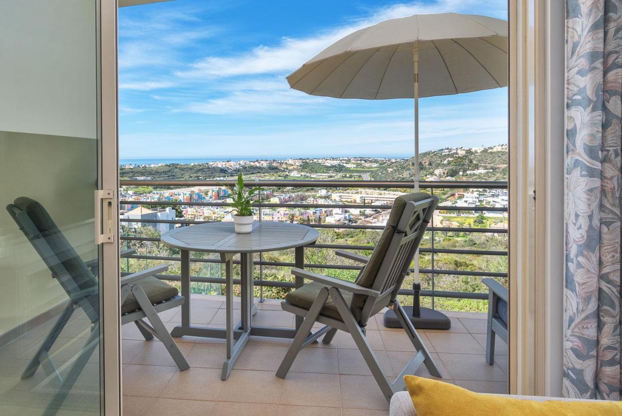 Bnb Homes Ocean View Apartment With Relax Terrace, 2 Swimming Pools & Tennis Court アルブフェイラ エクステリア 写真