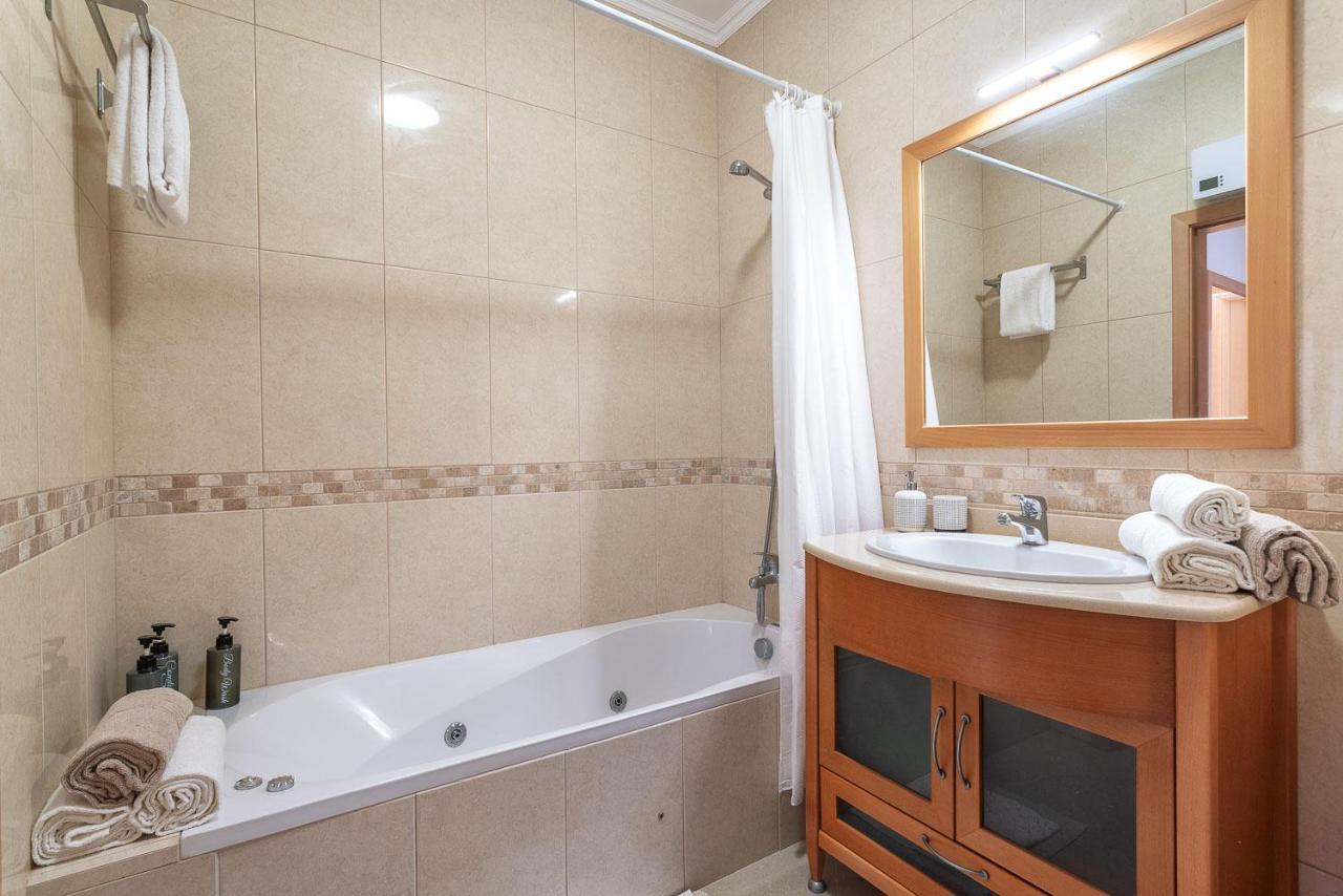 Bnb Homes Ocean View Apartment With Relax Terrace, 2 Swimming Pools & Tennis Court アルブフェイラ エクステリア 写真