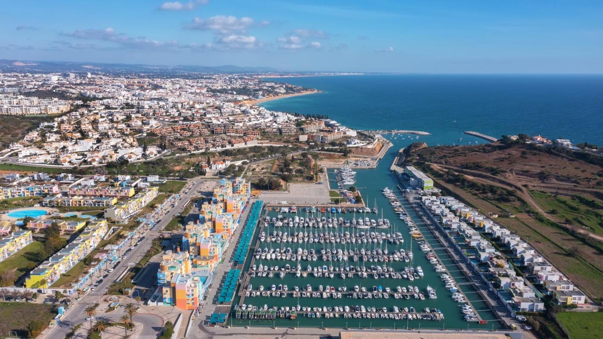 Bnb Homes Ocean View Apartment With Relax Terrace, 2 Swimming Pools & Tennis Court アルブフェイラ エクステリア 写真